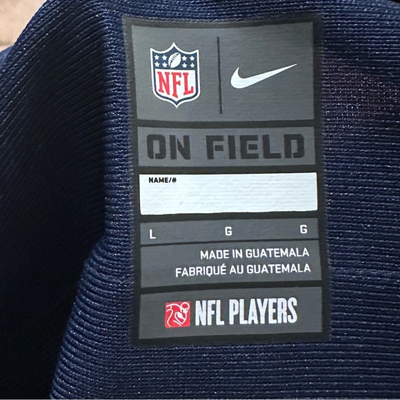 Nike Women's Navy and Green Jersey - Picture 3 of 4